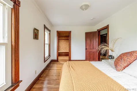 47 Summit Street Hudson NY 12565