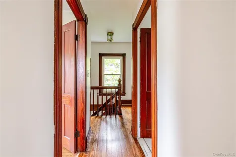 47 Summit Street Hudson NY 12565