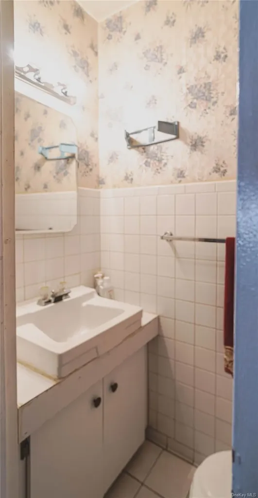 565 E 81st Street Brooklyn NY 11236