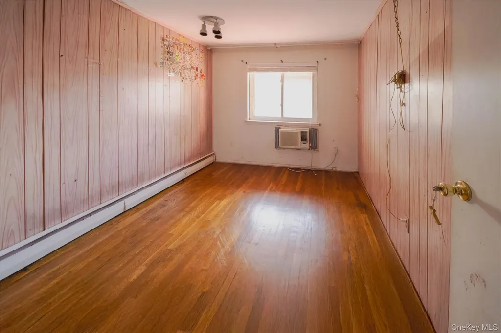 565 E 81st Street Brooklyn NY 11236