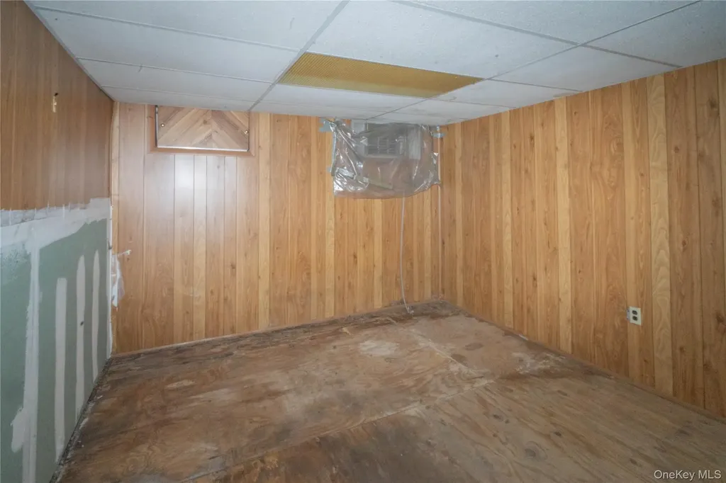 565 E 81st Street Brooklyn NY 11236