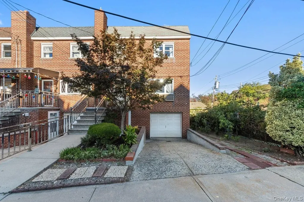 902 Dean Avenue Bronx NY 10465