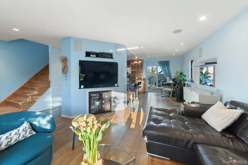 902 Dean Avenue Bronx NY 10465