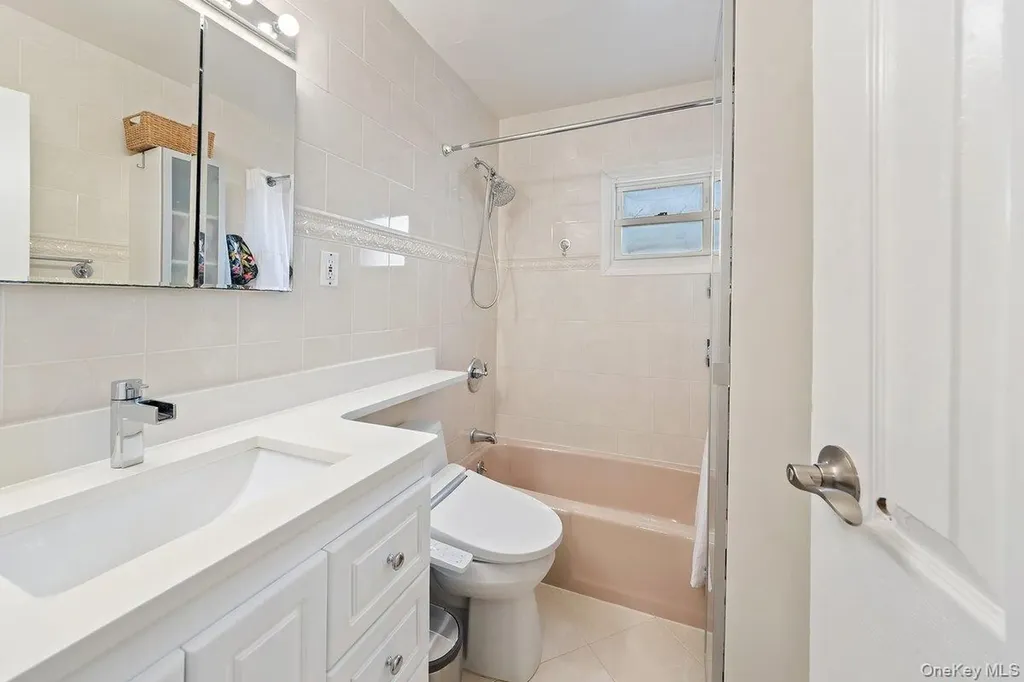 902 Dean Avenue Bronx NY 10465