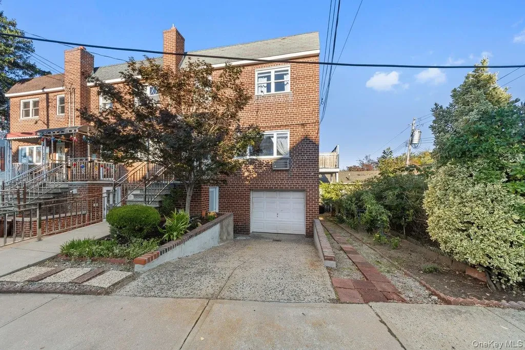 902 Dean Avenue Bronx NY 10465