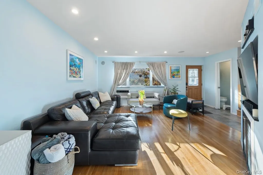 902 Dean Avenue Bronx NY 10465