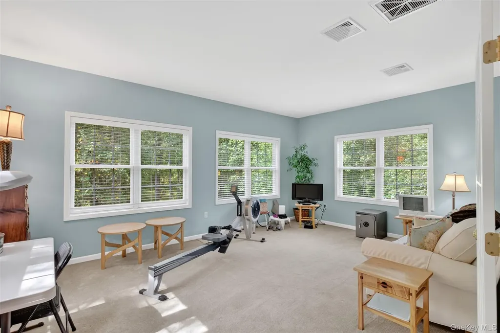 3 Orr-hatch Drive Cornwall NY 12518