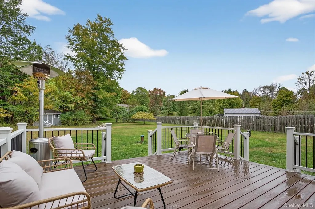 233 Ridge Road Westtown NY 10998