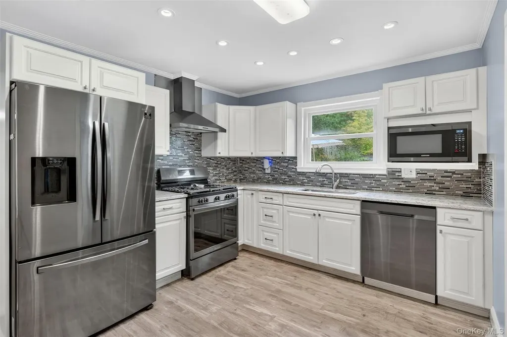 233 Ridge Road Westtown NY 10998