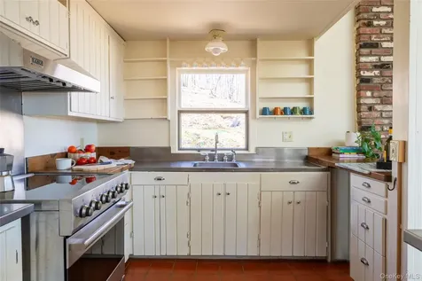 226 Burroughs Drive West Park NY 12493