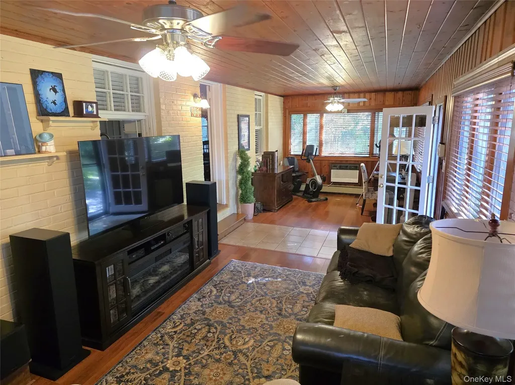 178 Maple Drive Saint James NY 11780