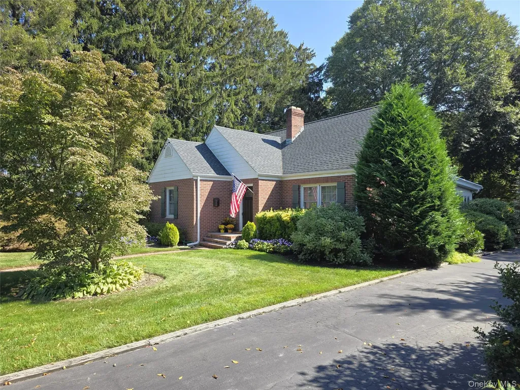 178 Maple Drive Saint James NY 11780