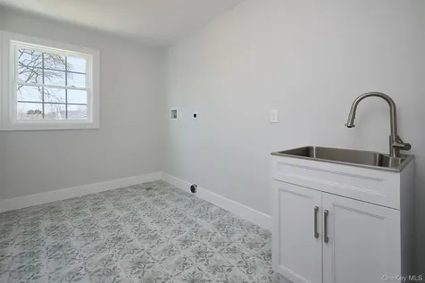 1480 Adam Place Wantagh NY 11793
