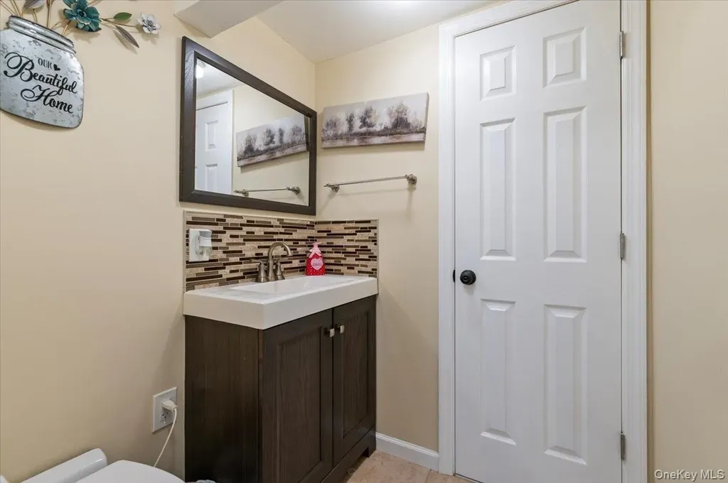 212 Locust Drive Rocky Point NY 11778