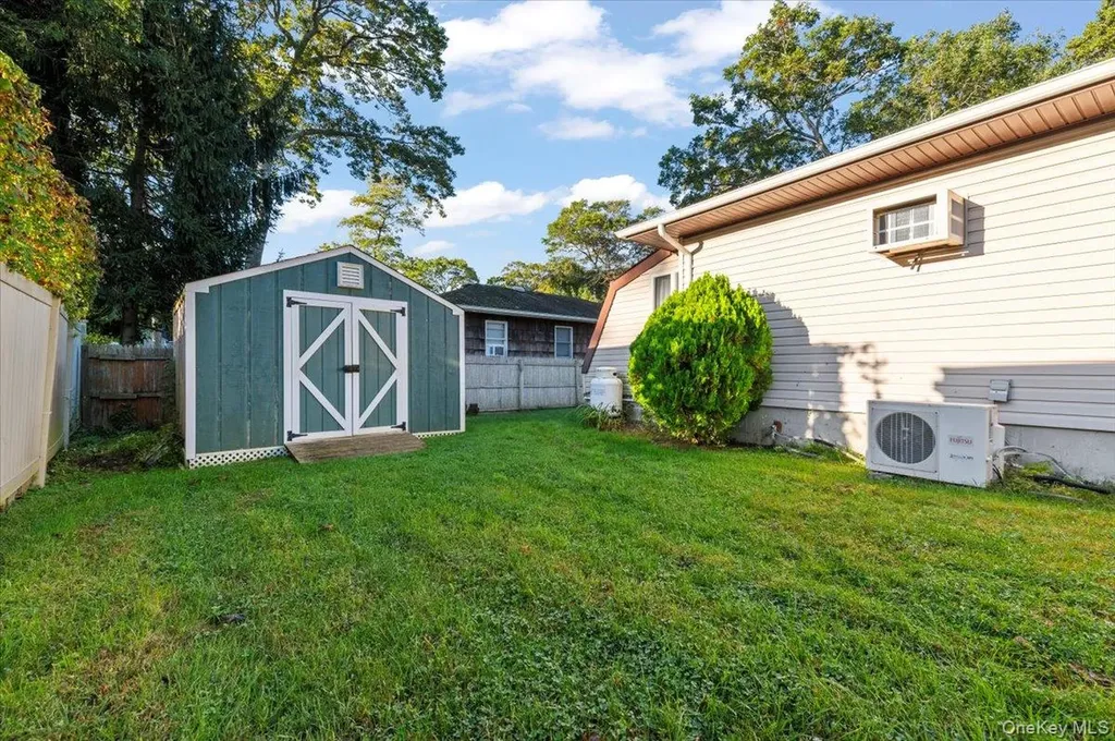 212 Locust Drive Rocky Point NY 11778