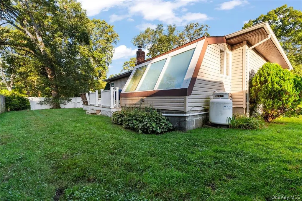 212 Locust Drive Rocky Point NY 11778