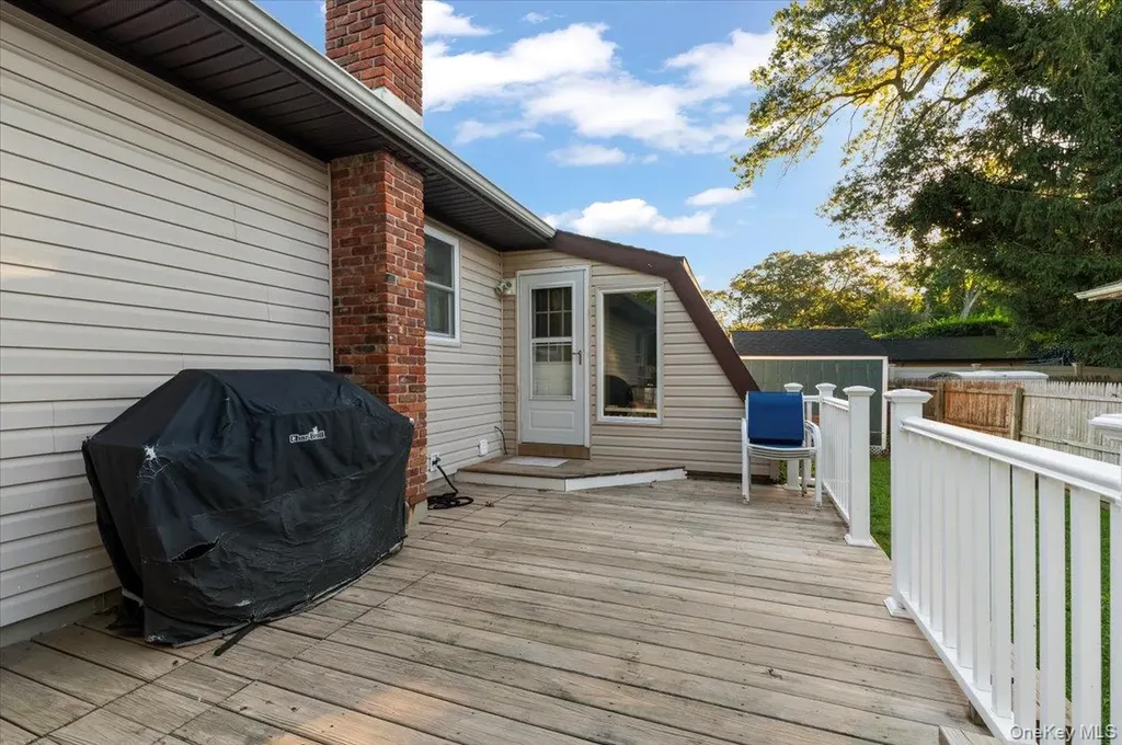 212 Locust Drive Rocky Point NY 11778