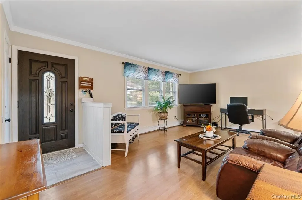 212 Locust Drive Rocky Point NY 11778