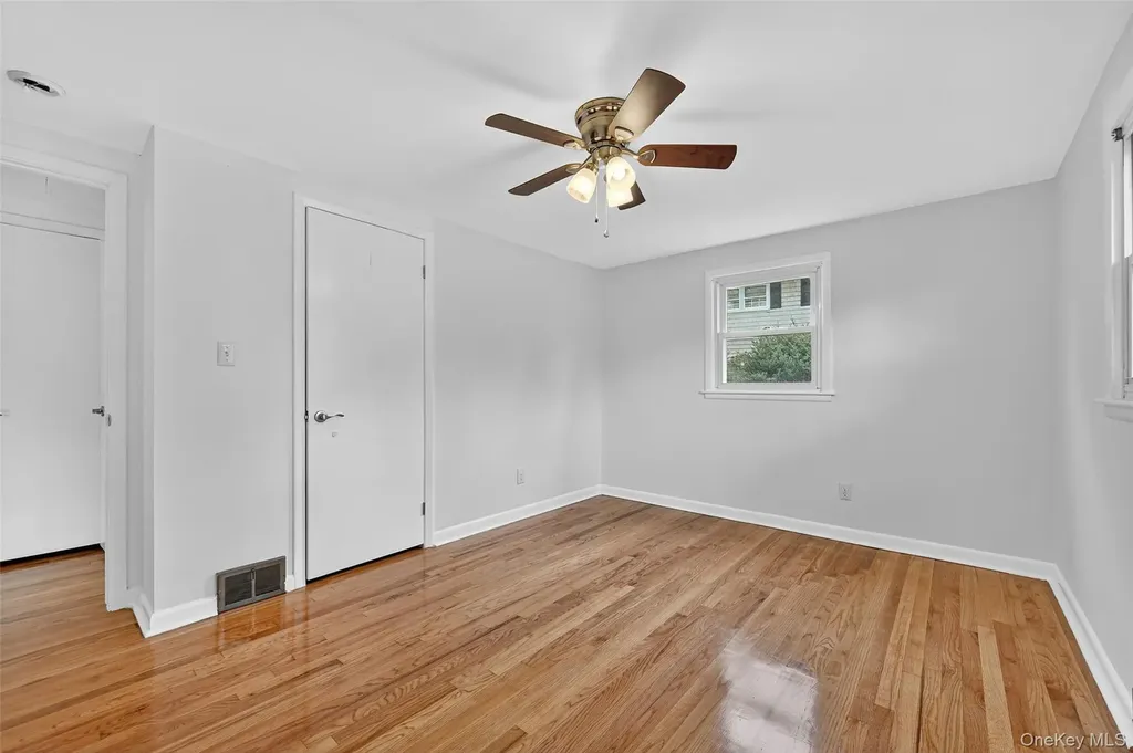 18 Stonecrest Drive New Windsor NY 12553