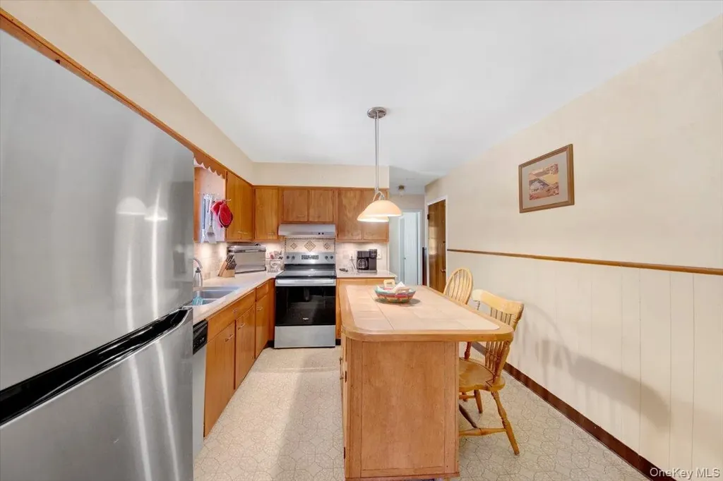 40 Baldwin Lane Mahopac NY 10541