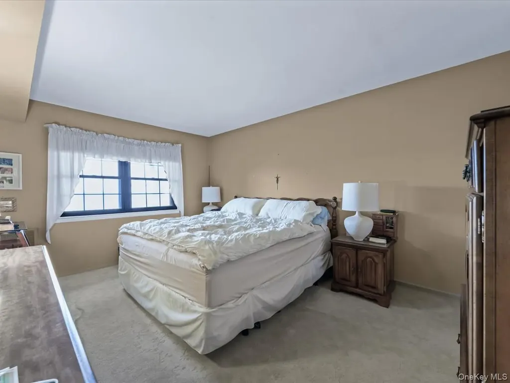 475 Mariners Way Copiague NY 11726