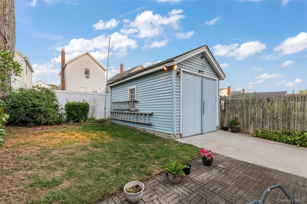 65 Haven Avenue Valley Stream NY 11580