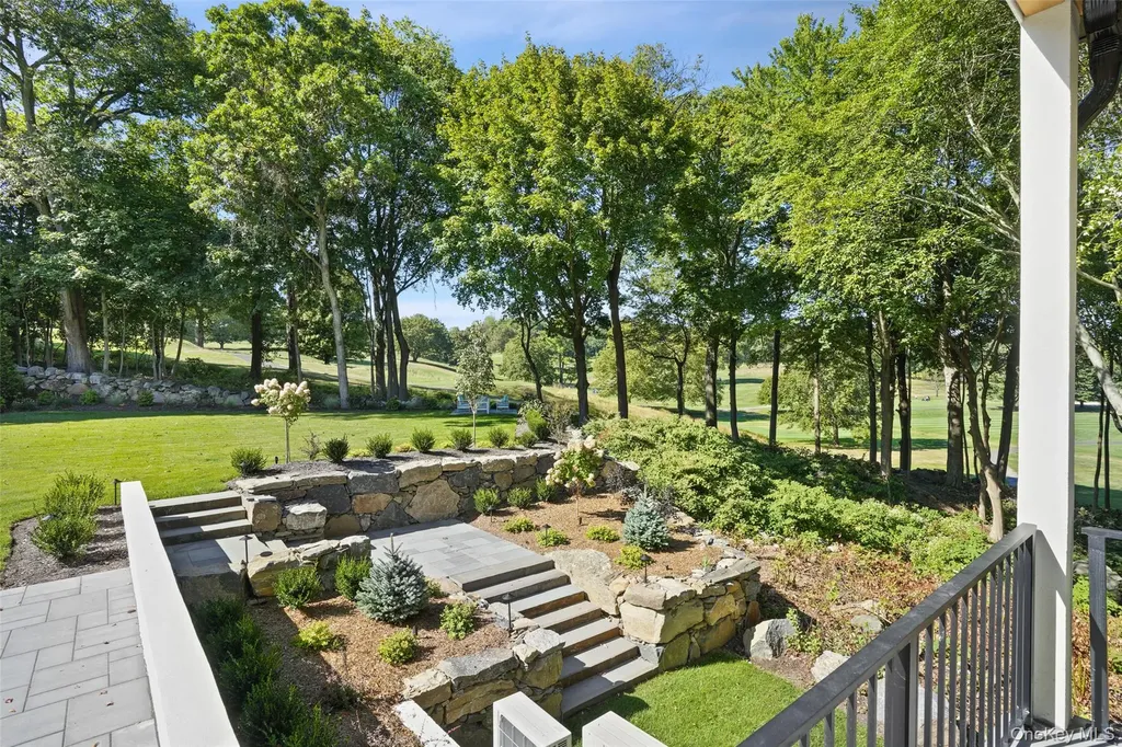 11 Boxwood Lane Rye NY 10580