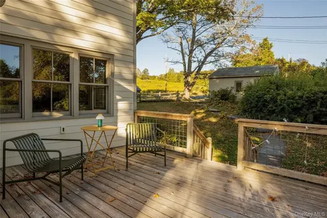 108 Wey Road Rhinebeck NY 12572