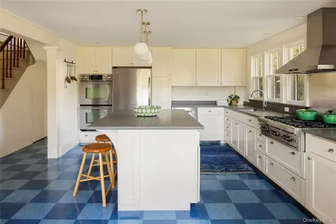 108 Wey Road Rhinebeck NY 12572