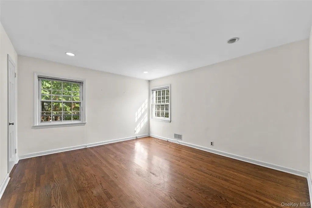 1 Windsor Lane Scarsdale NY 10583
