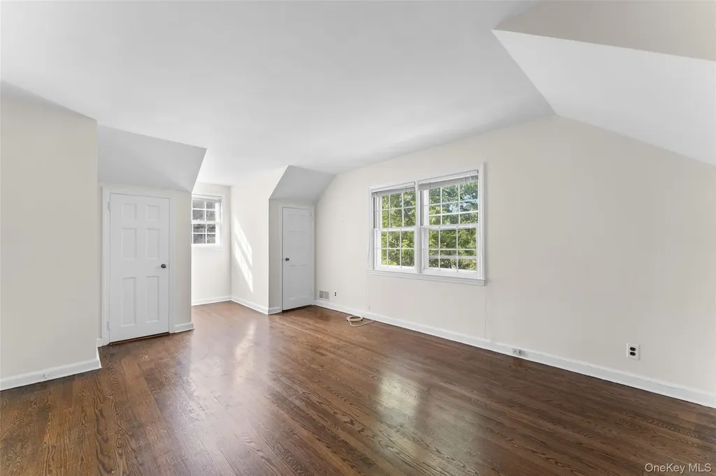 1 Windsor Lane Scarsdale NY 10583