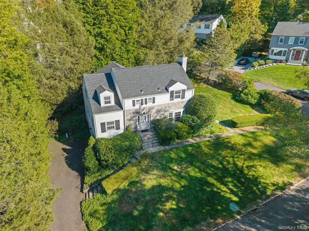 1 Windsor Lane Scarsdale NY 10583