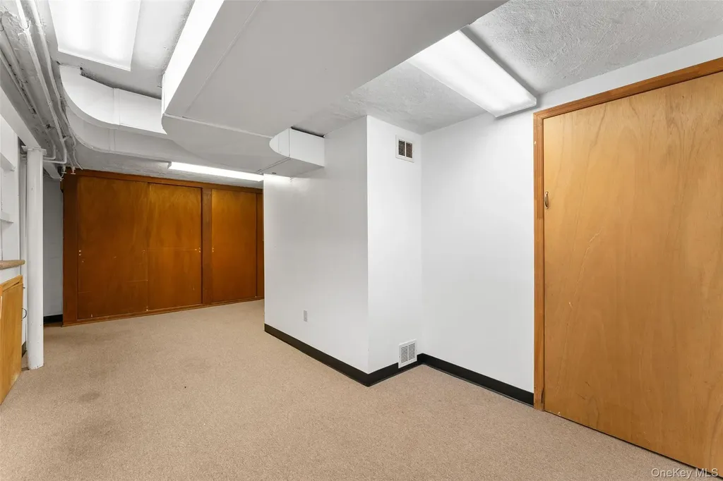 1 Windsor Lane Scarsdale NY 10583