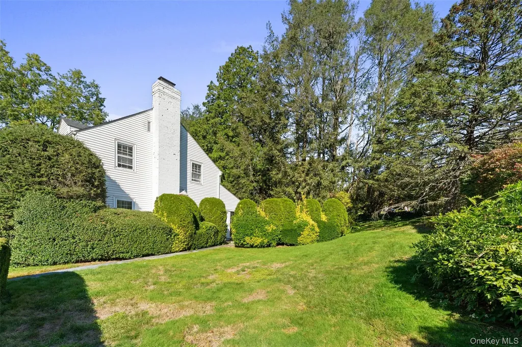 1 Windsor Lane Scarsdale NY 10583