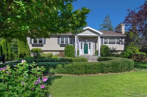 9 White Plains Road Bronxville NY 10708