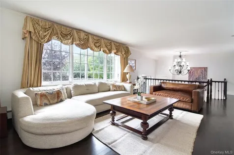 9 White Plains Road Bronxville NY 10708