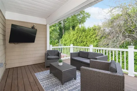 9 White Plains Road Bronxville NY 10708