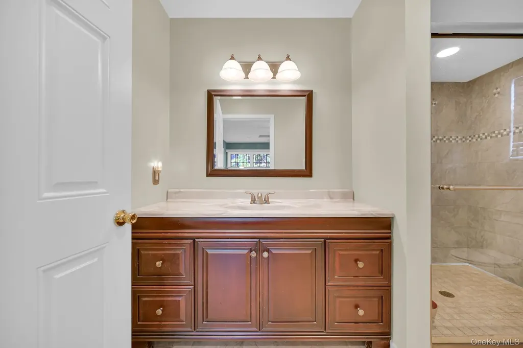 35 Chimney Ridge Drive Nanuet NY 10954