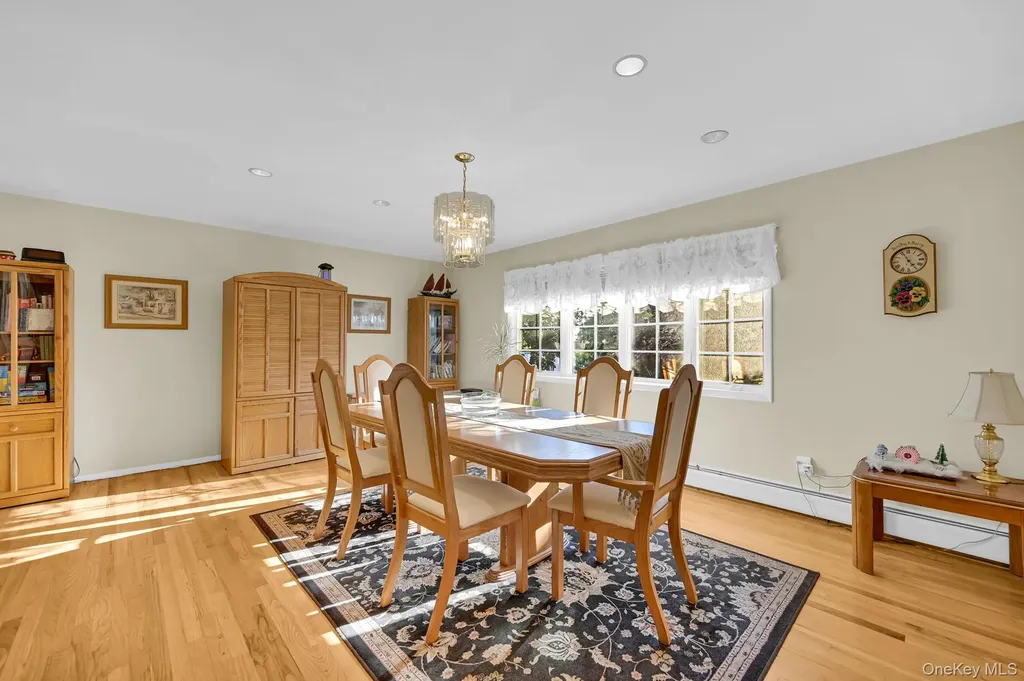 35 Chimney Ridge Drive Nanuet NY 10954