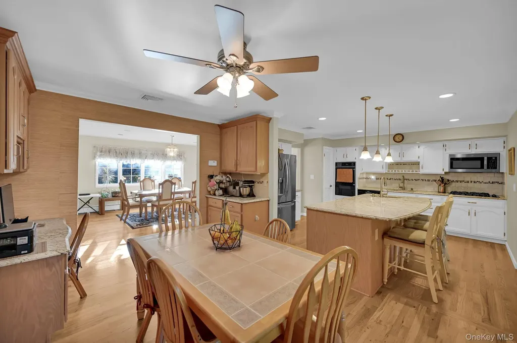 35 Chimney Ridge Drive Nanuet NY 10954