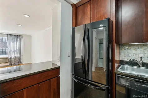 16 Lake Street White Plains NY 10603