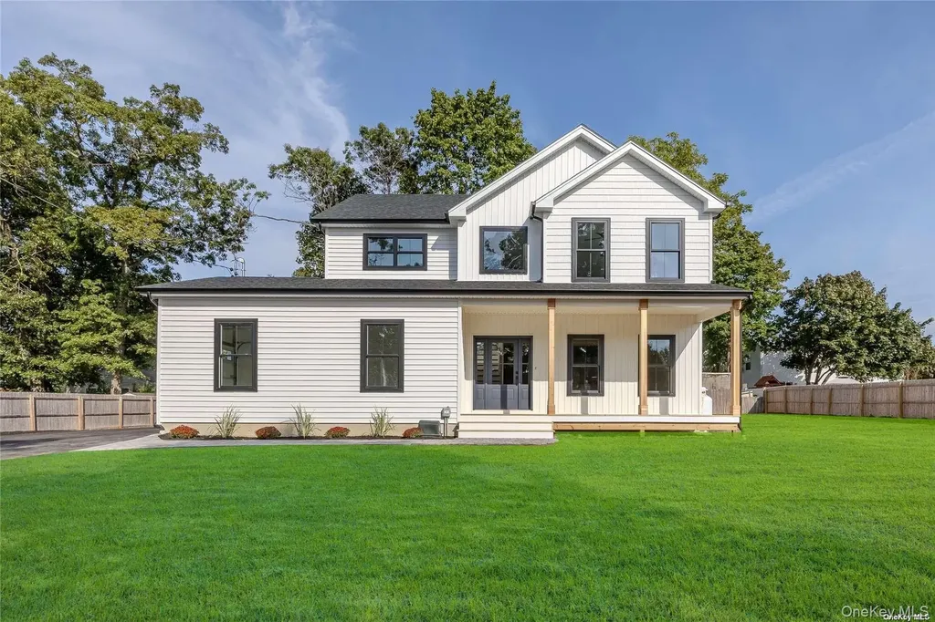 N/c Pleasant Lot 1 Avenue Centereach NY 11720