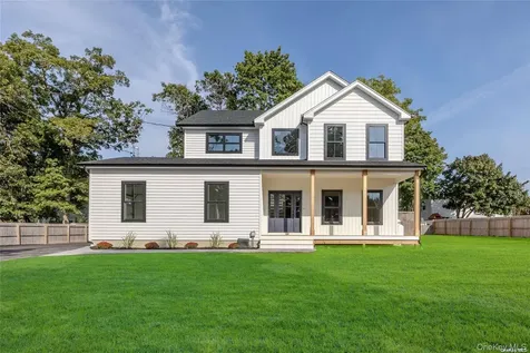 N/c Pleasant Lot 1 Avenue Centereach NY 11720