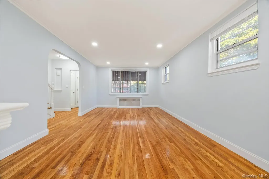 1150 E 214th Street Bronx NY 10469