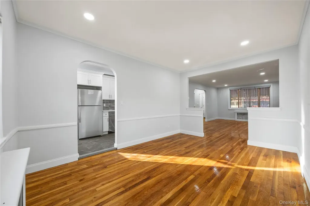 1150 E 214th Street Bronx NY 10469