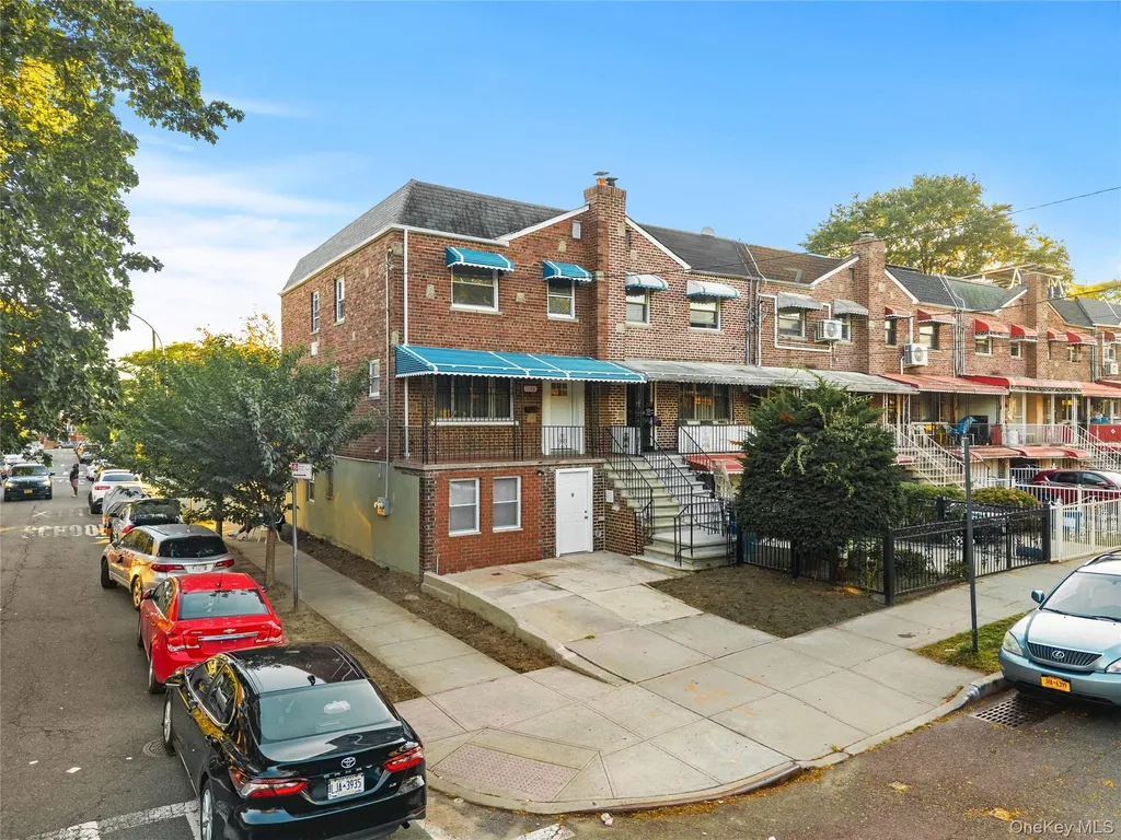 1150 E 214th Street Bronx NY 10469