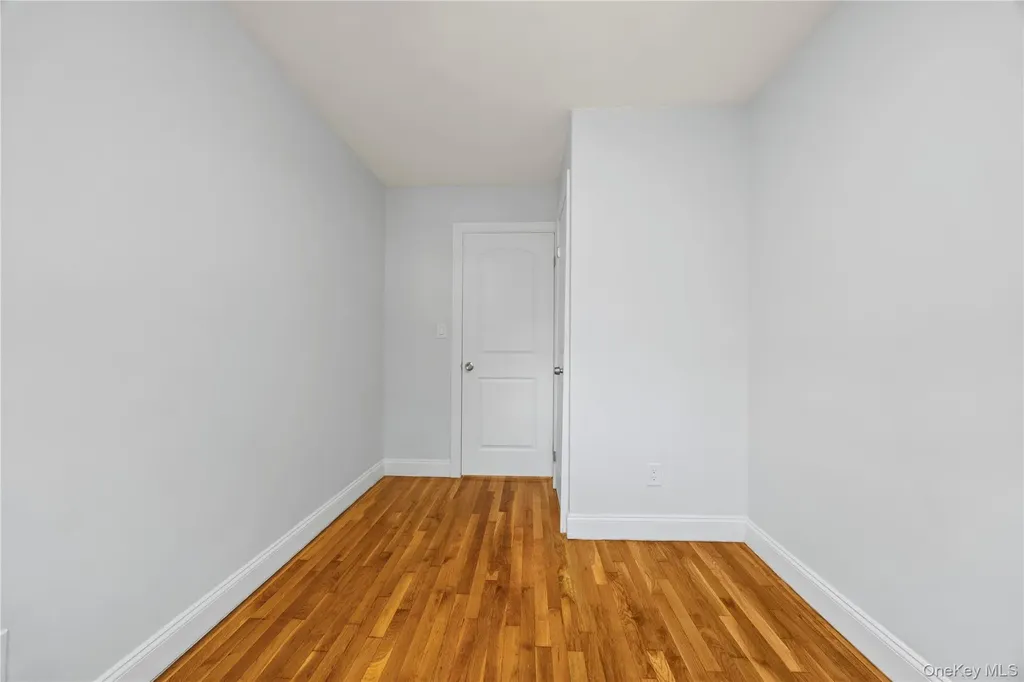 1150 E 214th Street Bronx NY 10469
