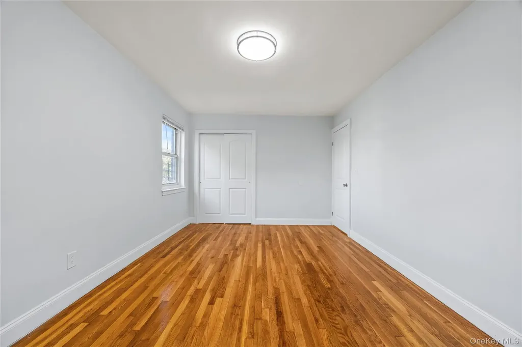 1150 E 214th Street Bronx NY 10469