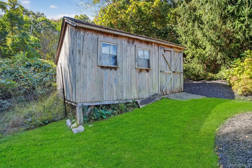34 Farview Road Carmel NY 10512