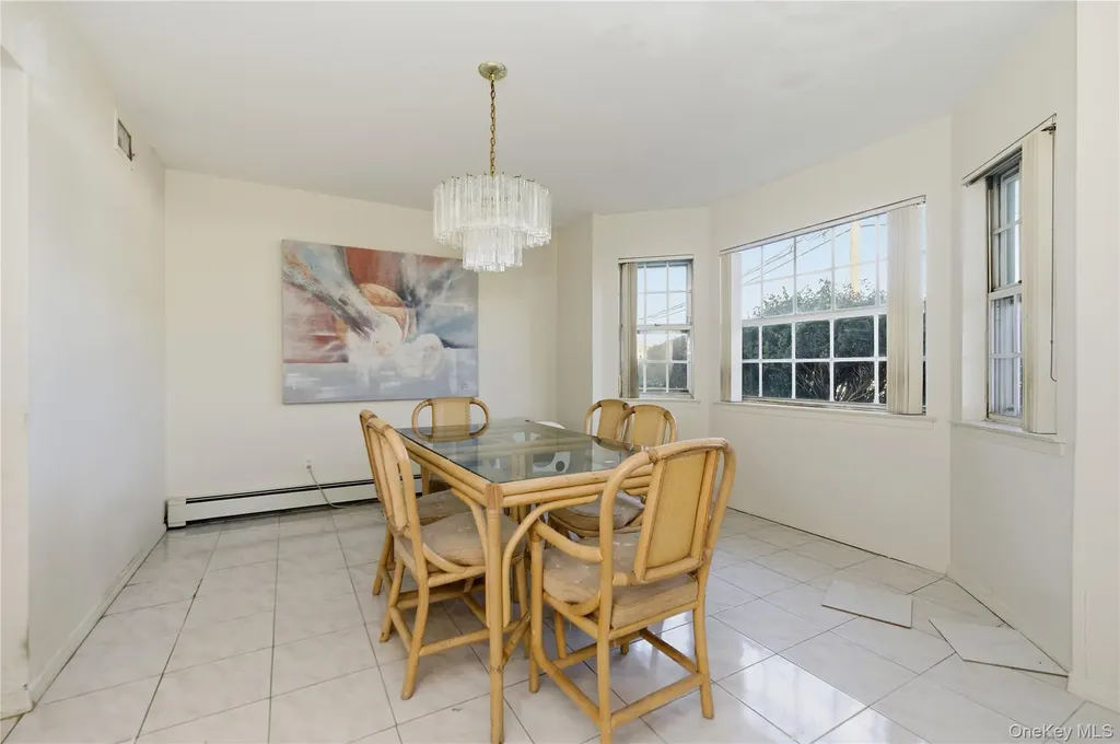 3924 Jane Lane Oceanside NY 11572